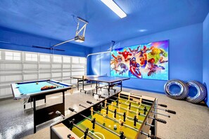 Games room - Spacious Pool Home | Games & Lounge | 5BR (Kissimmee)