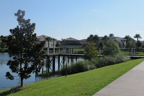 Unclassified image, 3 of 41, button