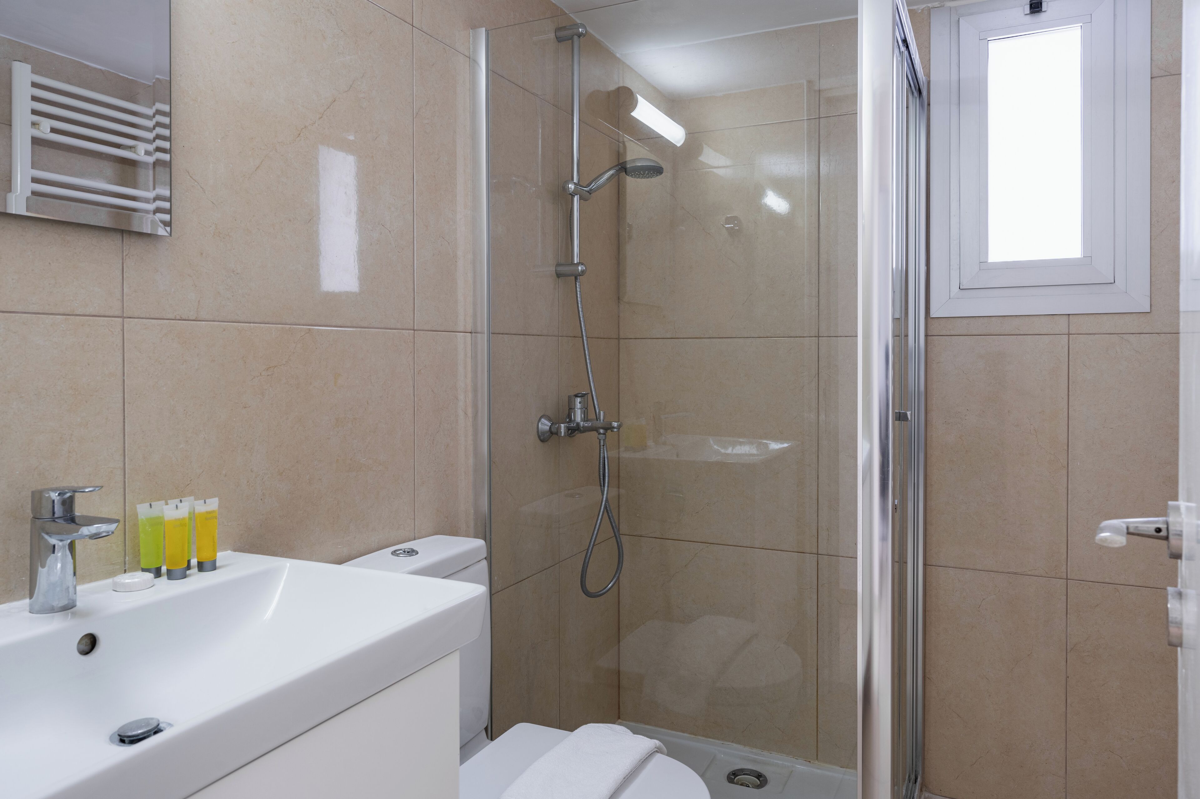 淋浴设施、免费洗浴用品