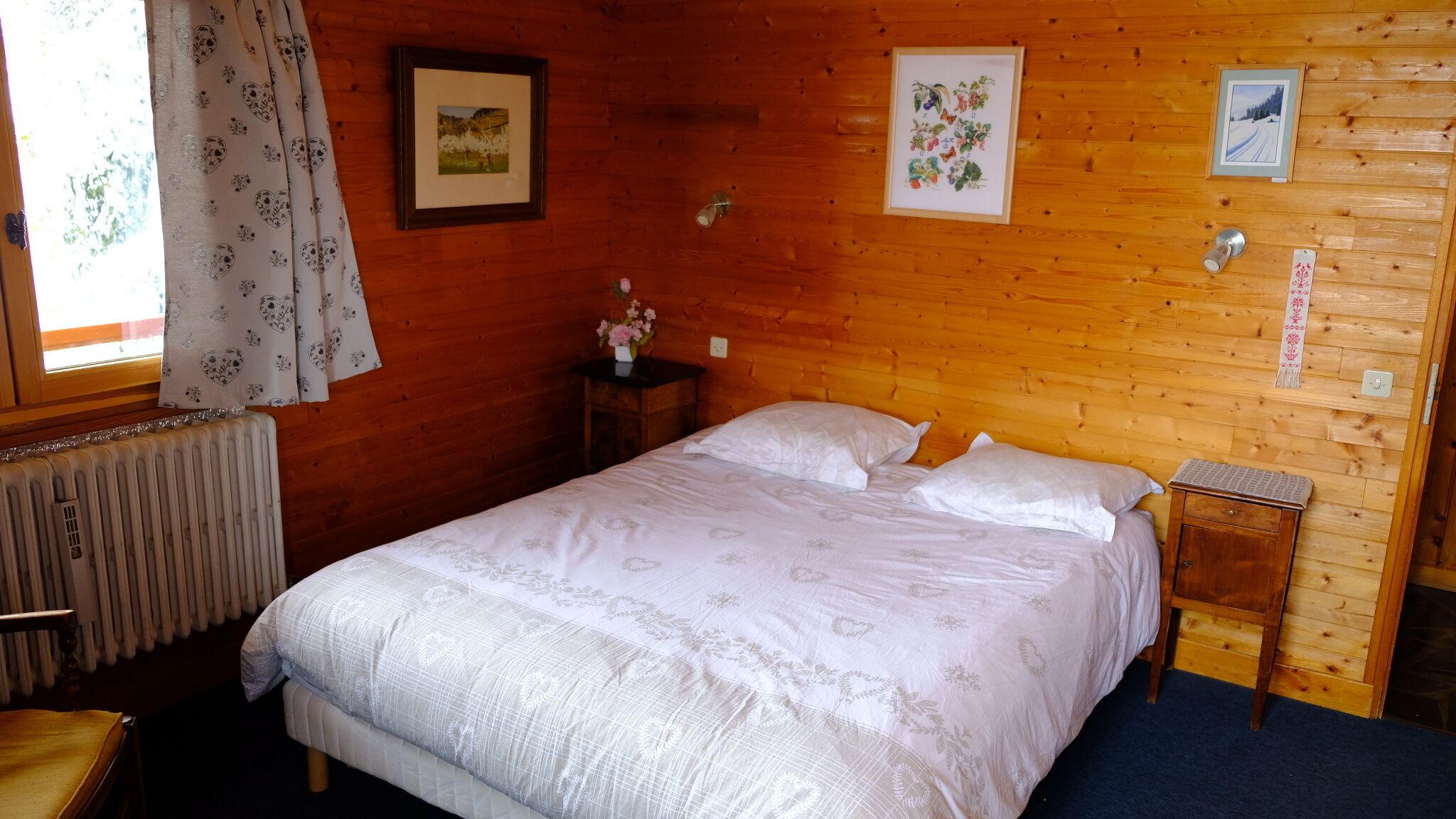 6 bedrooms, WiFi, bed sheets