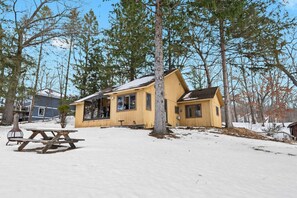 Exterior - Dockside Daydream, 25 mins to Michigan Wolverines (Whitmore Lake)