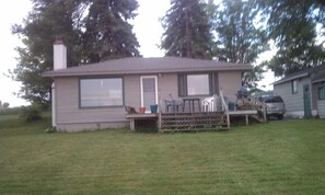 Exterior - Beautiful sunsets and close to the Salmon River. (Oswego)