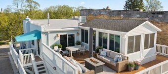 Downtown Bellaire Riverfront Loft w/ Deck