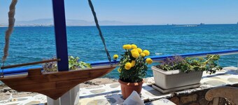 Apartment with sea view, 200 meters from the beach mini markets, restaurants,