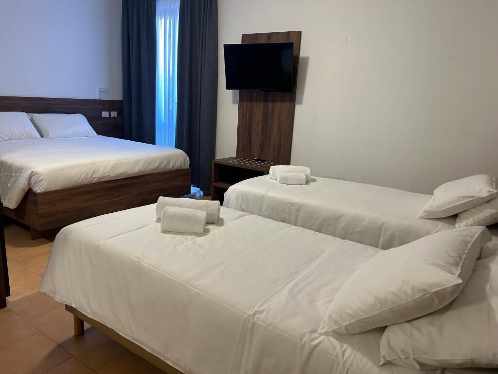 Tremannsrom – deluxe, tilpasset bevegelseshemmede, privat bad