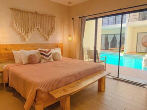 Apartamento conforto, vista para a piscina | Cofres nos quartos, cortinas blackout, ferros/tábuas de passar roupa