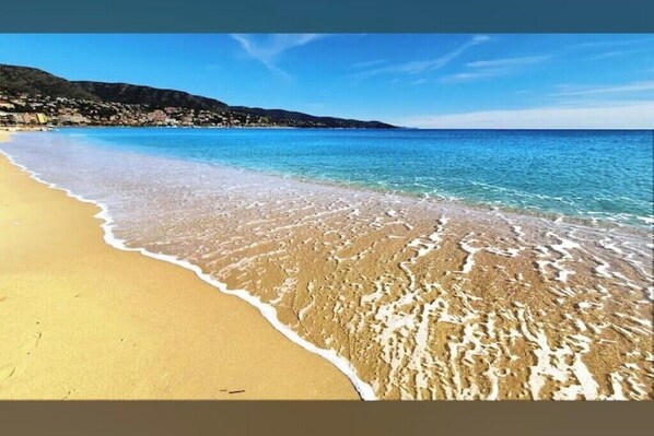 Unclassified image, 1 of 58, button - Vrbo Property (Bormes-les-Mimosas)