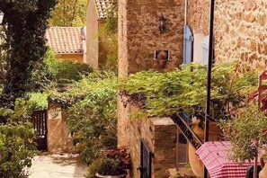 Property grounds - By the sea... Bormes les mimosas 2km from the beaches (Bormes-les-Mimosas)