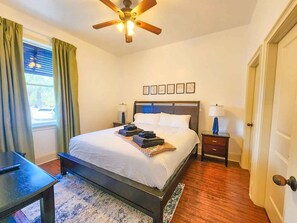 1 chambre, fer et planche à repasser, Wi-Fi, draps fournis