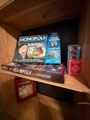 Unclassified image, 5 of 19, button