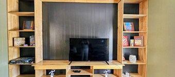 Pelican Lake Getaway – Private Home Within Walking Distance to Beaches & Trails