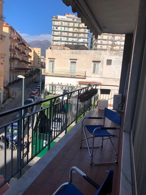 Luokittelematon kuva, 2 kautta 21, painike