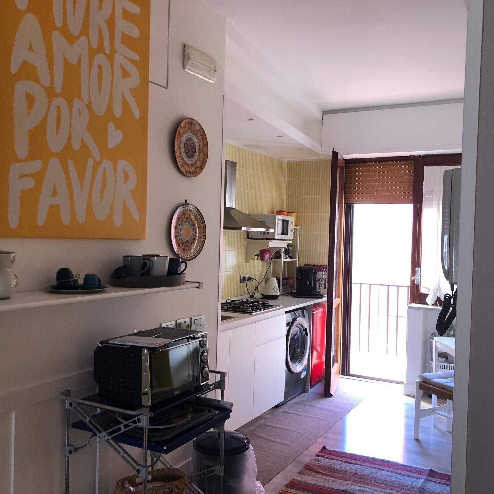 Geladeira, micro-ondas, fogão, cooktop