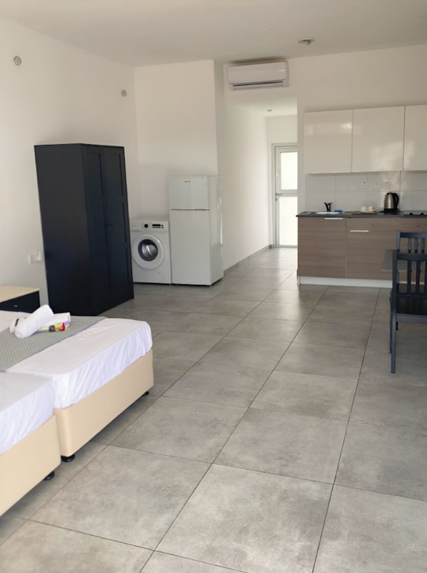 Unclassified image, 1 of 23, button - Flat Close to Fig Tree Bay Beach Protaras (Paralimni)