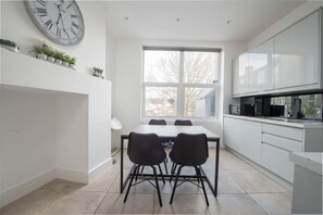 House - Stunning London Home - Newly Furnished Mhb352 (London)