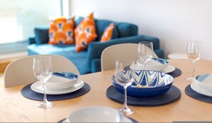House - Fabulous Apartment With Terrace RH8 (London)