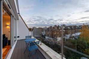 House - Beautiful Hampstead Home RH9 (London)