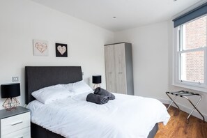House - Gorgeous Apartment by Hyde Park SS4 (London)