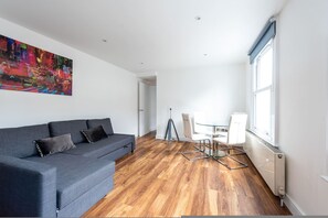 House - Gorgeous Apartment by Hyde Park SS4 (London)