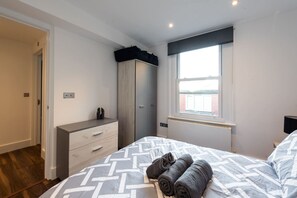 House - Stunning Hyde Park Apartment SS3 (London)
