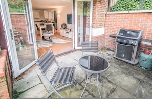 House - Stylish Two Bedroom Flat BCA (London)