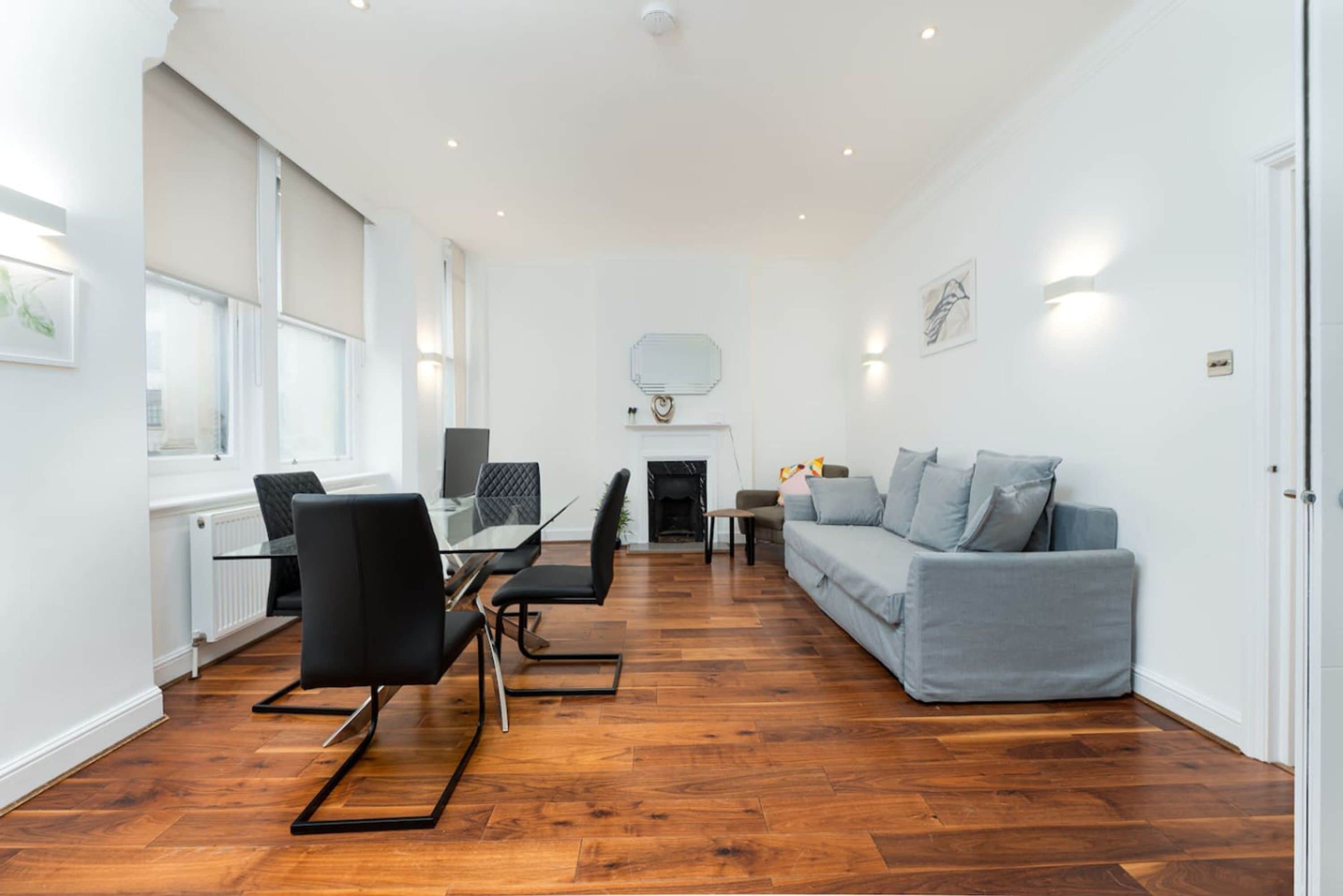 2 bedrooms