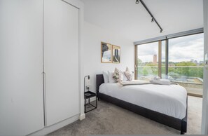 House - Modern 1-bedroom Flat Cre8 (London)