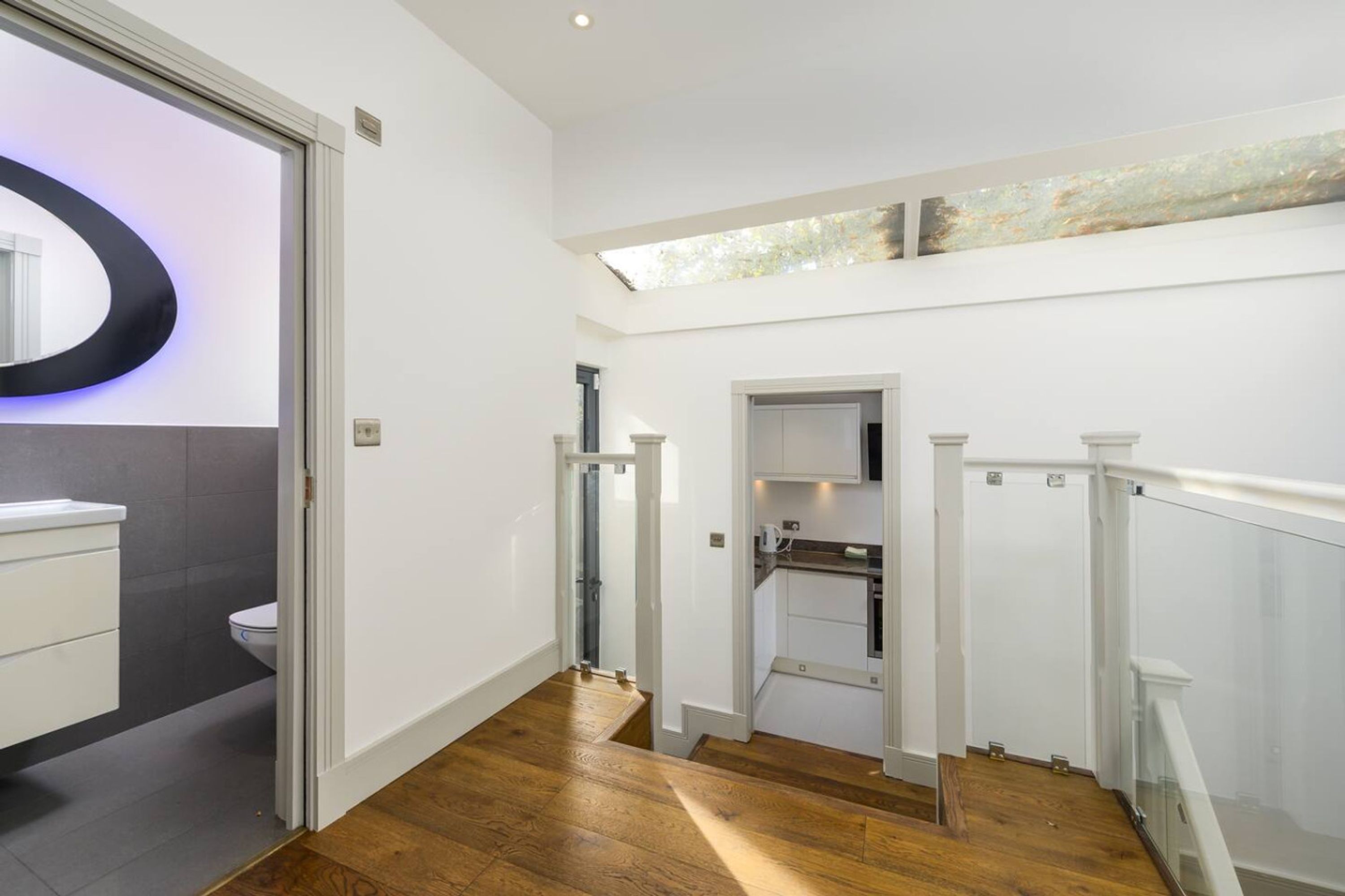 2 bedrooms