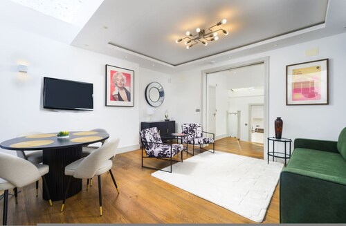 Gorgeous Hampstead Home
