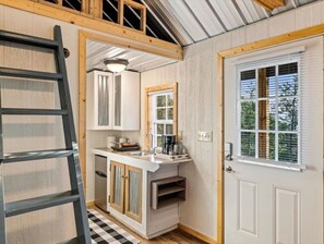 Luokittelematon kuva, 3 kautta 21, painike