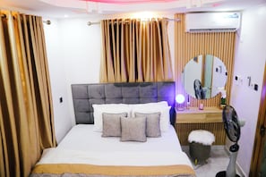 2 Schlafzimmer, Bügeleisen/Bügelbrett, WLAN