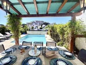 Outdoor dining - Charming house, pool and AC - 10 guests (Port Grimaud)