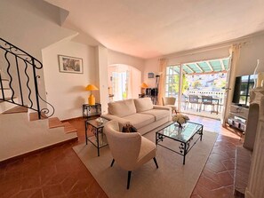 TV - Charming house, pool and AC - 10 guests (Port Grimaud)