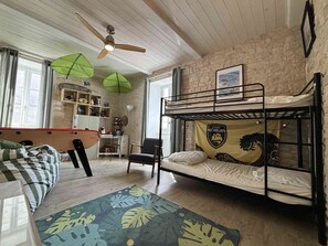 2 bedrooms, free WiFi - House with AC in city center - 4 guests (Le Château-d'Oléron)