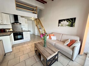 TV - Studio loft near the port - 4 guests (Cap d'Agde)