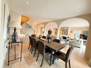 Dining - Modern House with Private Mooring - Port Grimaud (Port Grimaud)