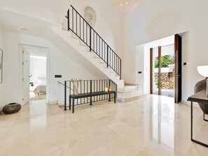 Interior - Luxury villa, mountain view - 6 bedrooms (Marbella)