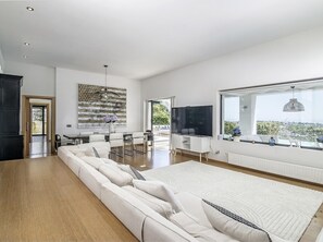 Interior - Villa with infinity pool, panoramic views - 12 guests (Marbella)