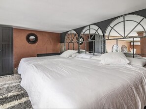 6 Schlafzimmer, Internetzugang, Bettwäsche