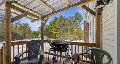 Mountain Cottage | 15 Min to Cannon | Pet Friendly