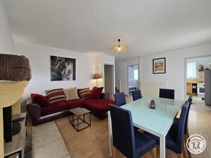 TV - Family house with garden in Sarlat (Sarlat-la-Canéda)