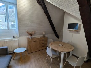 Dining - Cozy apartment in the heart of Cauterets for 4 guests (Cauterets)