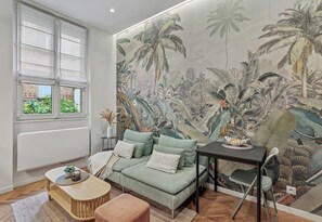TV - Soyer - Neuilly sur Seine 1bdr by B'Your Home (Neuilly-sur-Seine)