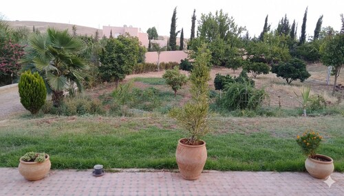 Nature au porte de Meknès (piscine, pétanque)
