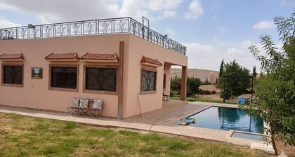 Nature au porte de Meknès (piscine, pétanque)