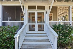 Exterior detail - Butterfly Cottage | 4 Bikes | Dog Friendly (Santa Rosa Beach)