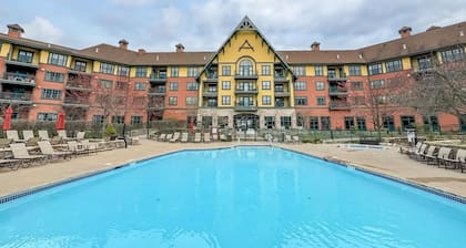Swiss Spot. Cozy 1-bedroom apartment in charming Vernon NJ with heated pools.