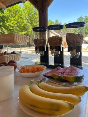 Unclassified image, 4 of 24, button - Gorska Dolina (Cetinje)