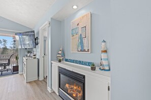 Interior - Surf & Sail | cozy with TONS of amenities (Myrtle Beach)