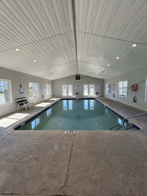 Indoor pool - 19th Hole in Waterway Village (Myrtle Beach)